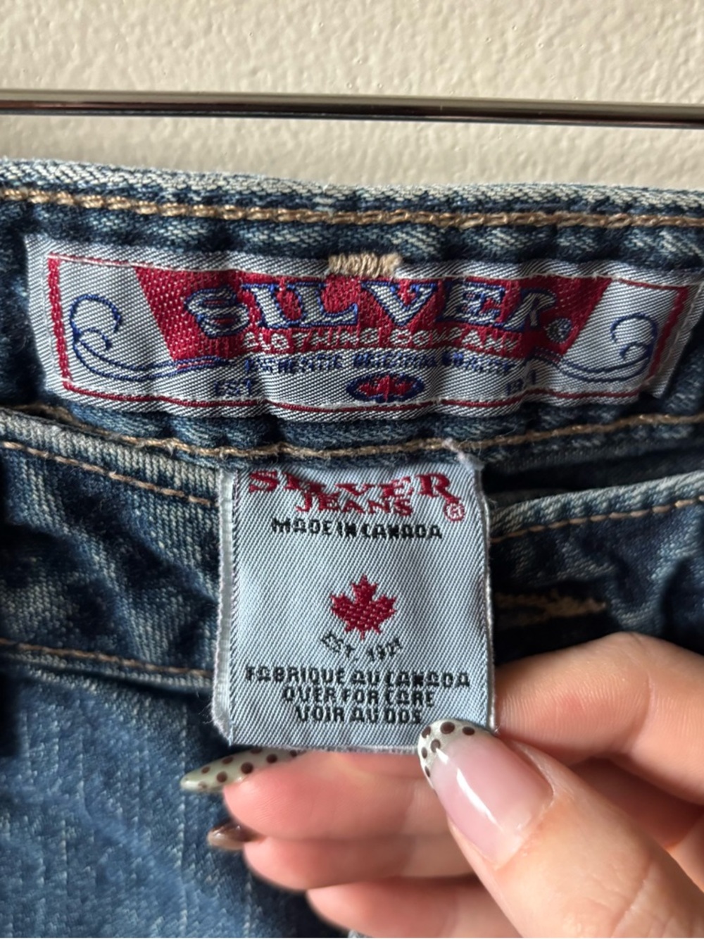 Silver Jeans Classic Straight-Leg Blue Denim Jeans - Picture 3 of 11